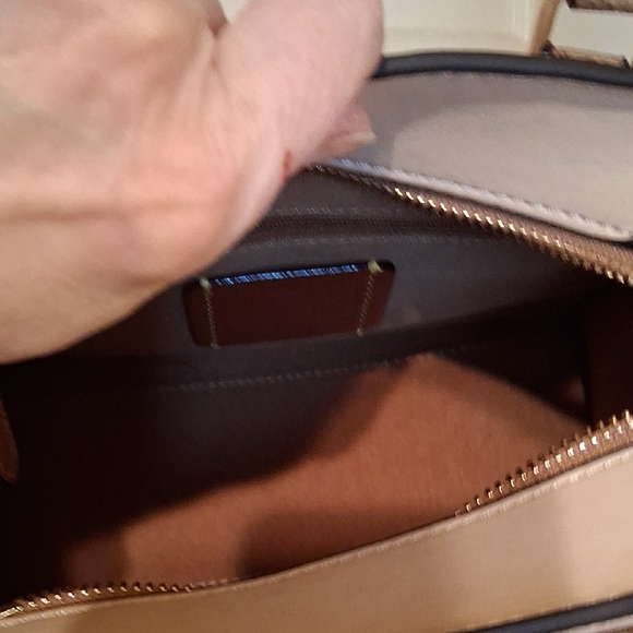 Coach Beige Signature Canvas Satchel with Tan Handles - Picture 4 of 13